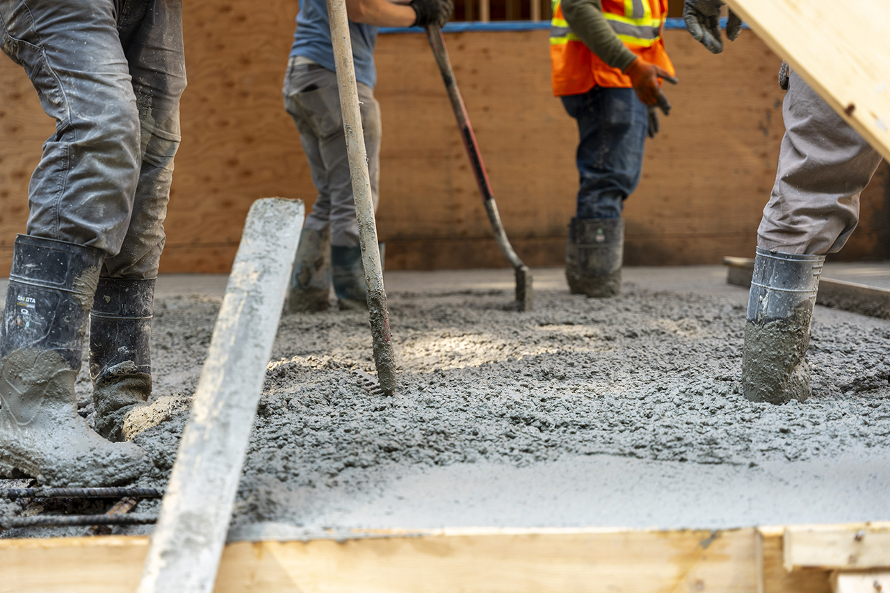 Suspended concrete pour